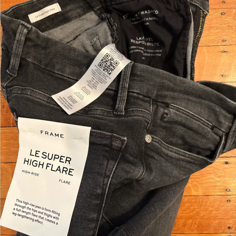 Frame Le Super High Flare Jeans - Picture 5 of 5